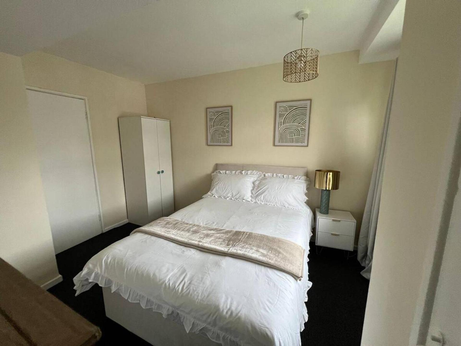 Walthamstow - - Sleeps 3 - Streetparking Appartamento *